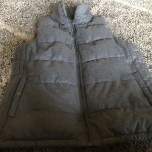 Old Navy puffy vest-Large